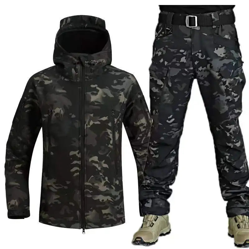 Outdoor Shark Skin Warmth Set Camo Plush Thickened Coat Autumn/Winter Racing Top Does Not Include Cuff Logo Pattern