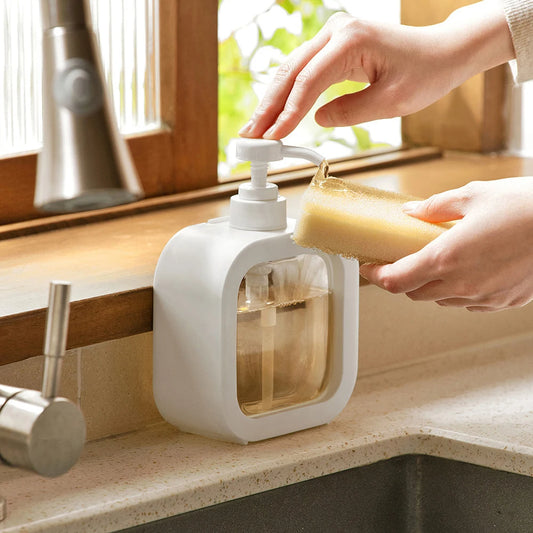 A large-capacity soap dispenser bottle, transparent visible plastic press bottle, suitable for travel, kitchen, bathroom